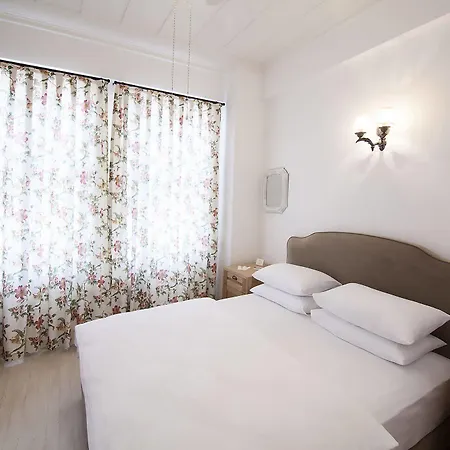 Quarante - Adult Only Hotel *