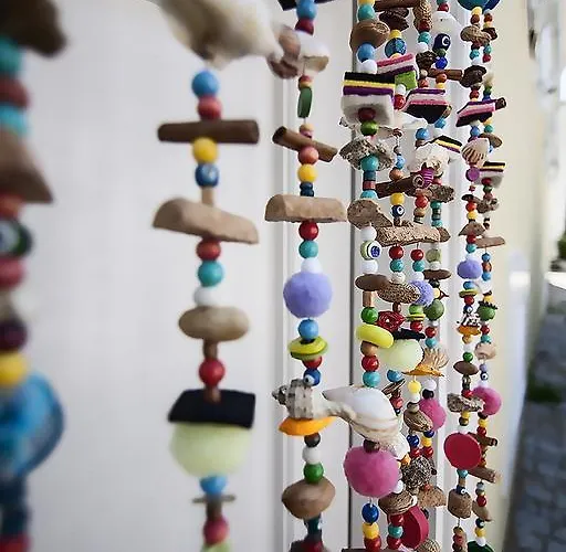 Quarante - Adult Only *